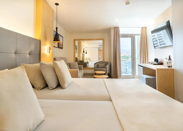 Hl Rondo ホテル 4*